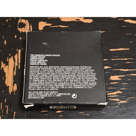 MAC Pro Longwear Pressed Powder Dark Plus Makeup Long-Lasting - Picture 2 of 3